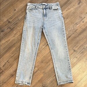 Blue Straight Leg Jeans with Vintage Wash
